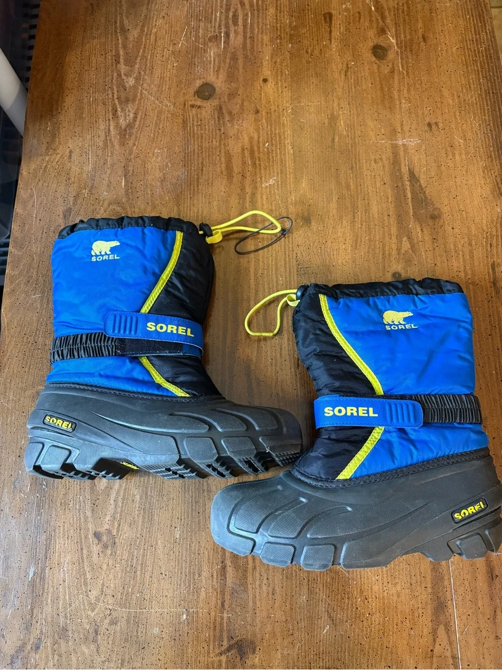 SOREL Kids' Flurry Insulated Snow Boots Size 5 Like New